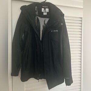 Columbia Black Outerwear